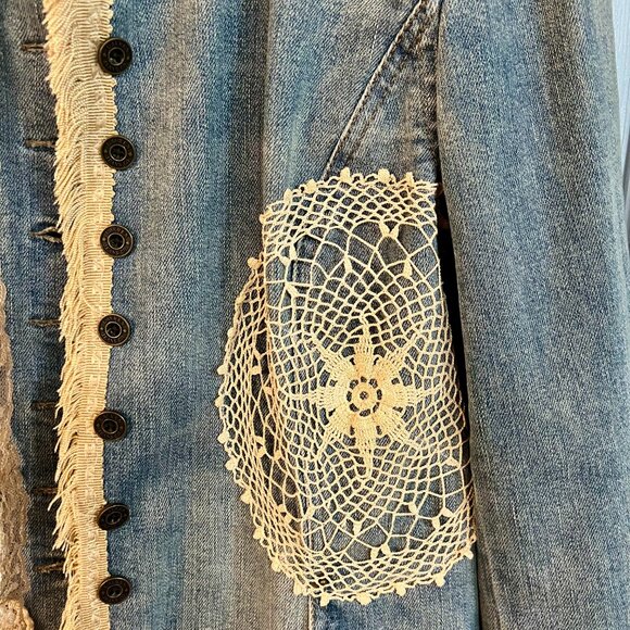 Stretch Denim Distressed Jacket "Embellished" w/Lace, Dollies & Antique Trim. - Picture 4 of 12